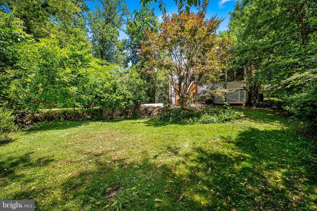 808 Olmstead Rd