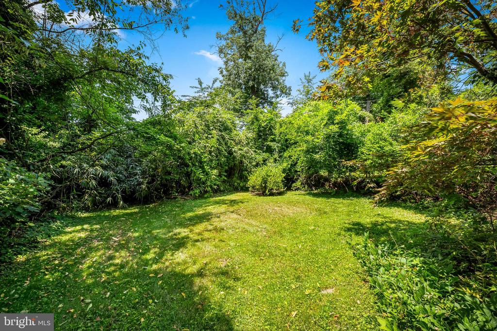 808 Olmstead Rd