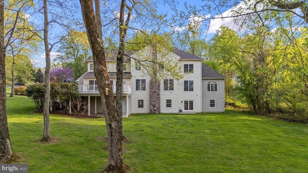 1103 HUNT CREEK LANE