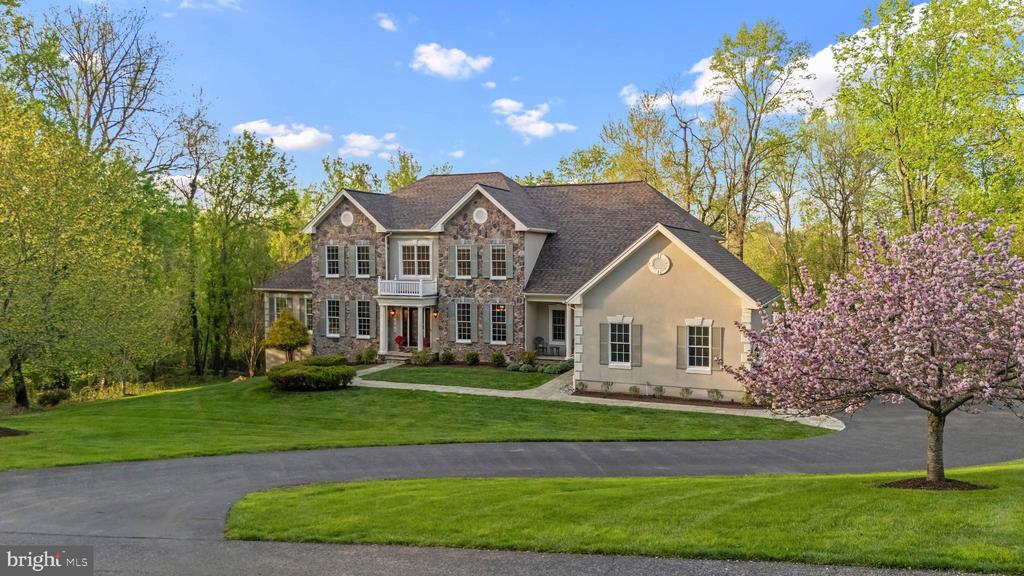 1103 HUNT CREEK LANE