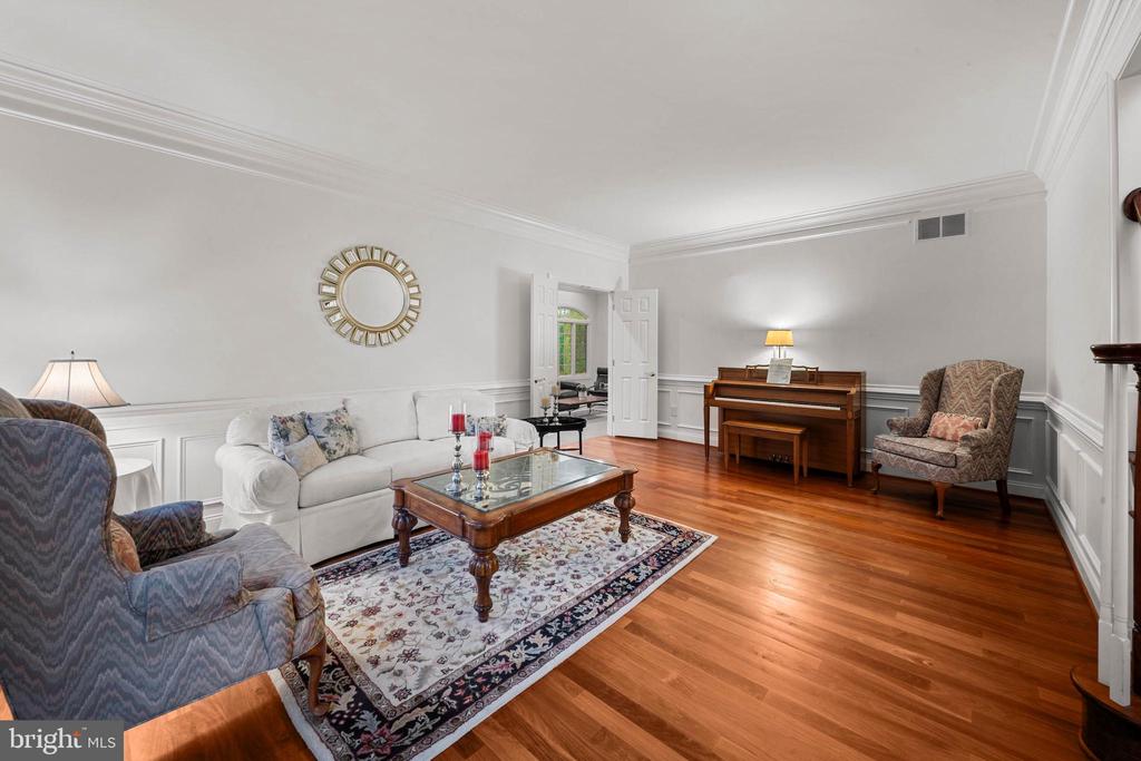 1103 HUNT CREEK LANE