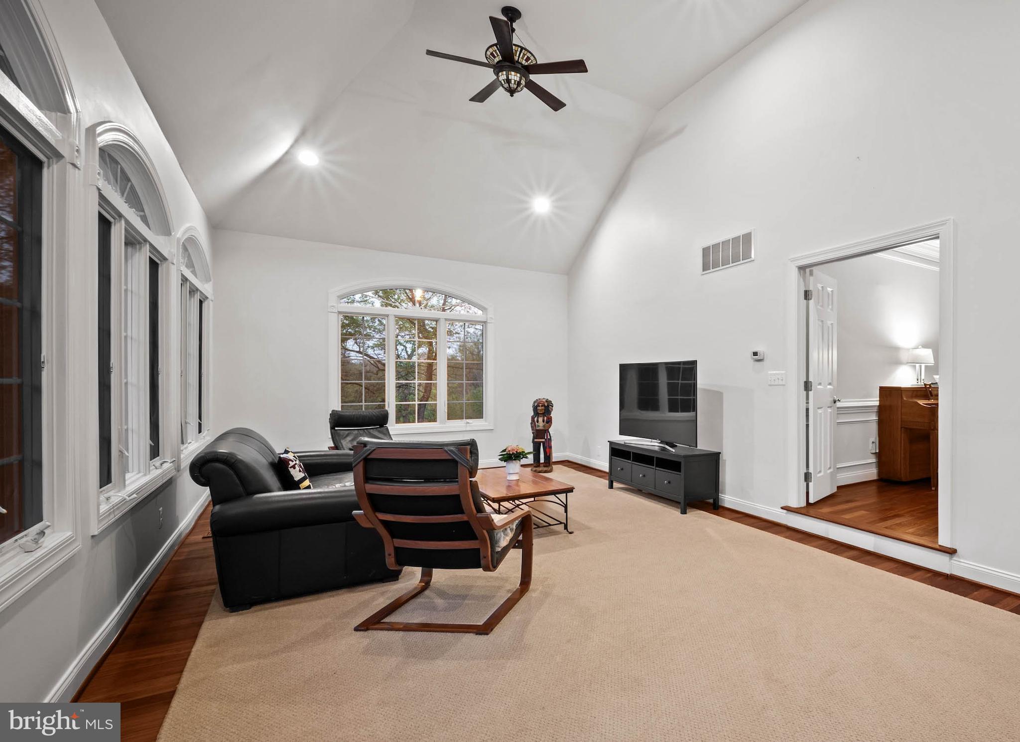 1103 HUNT CREEK LANE