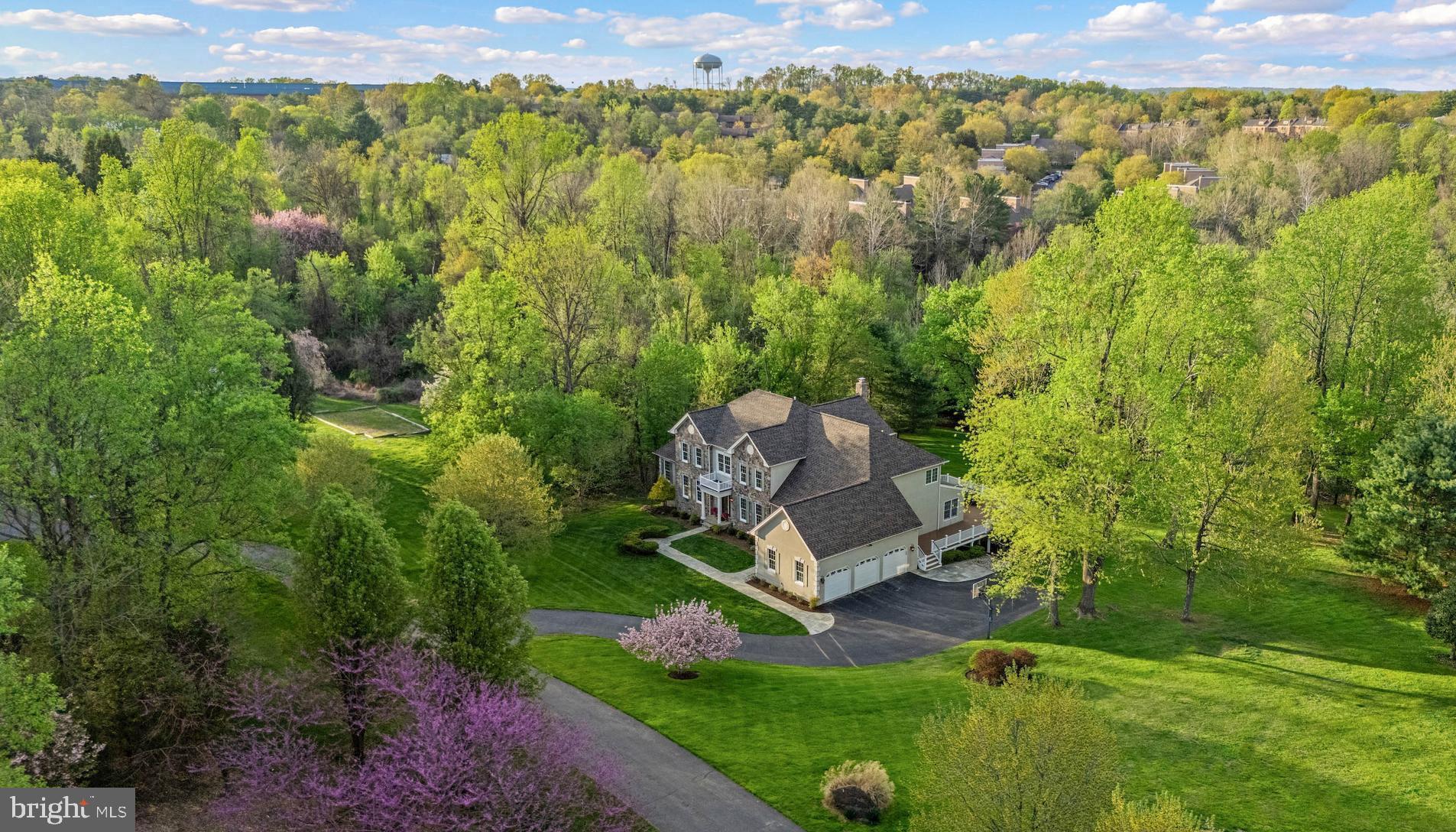 1103 HUNT CREEK LANE