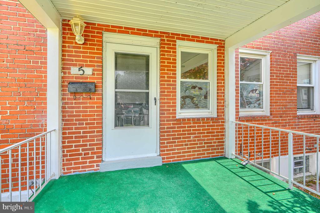 5 CARDINAL ROAD