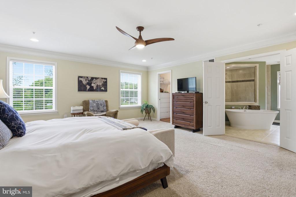 2815 HEIDI COURT