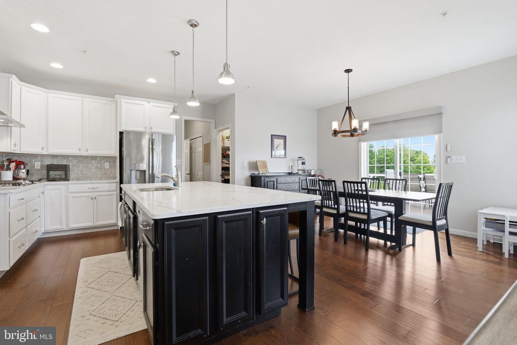 2815 HEIDI COURT