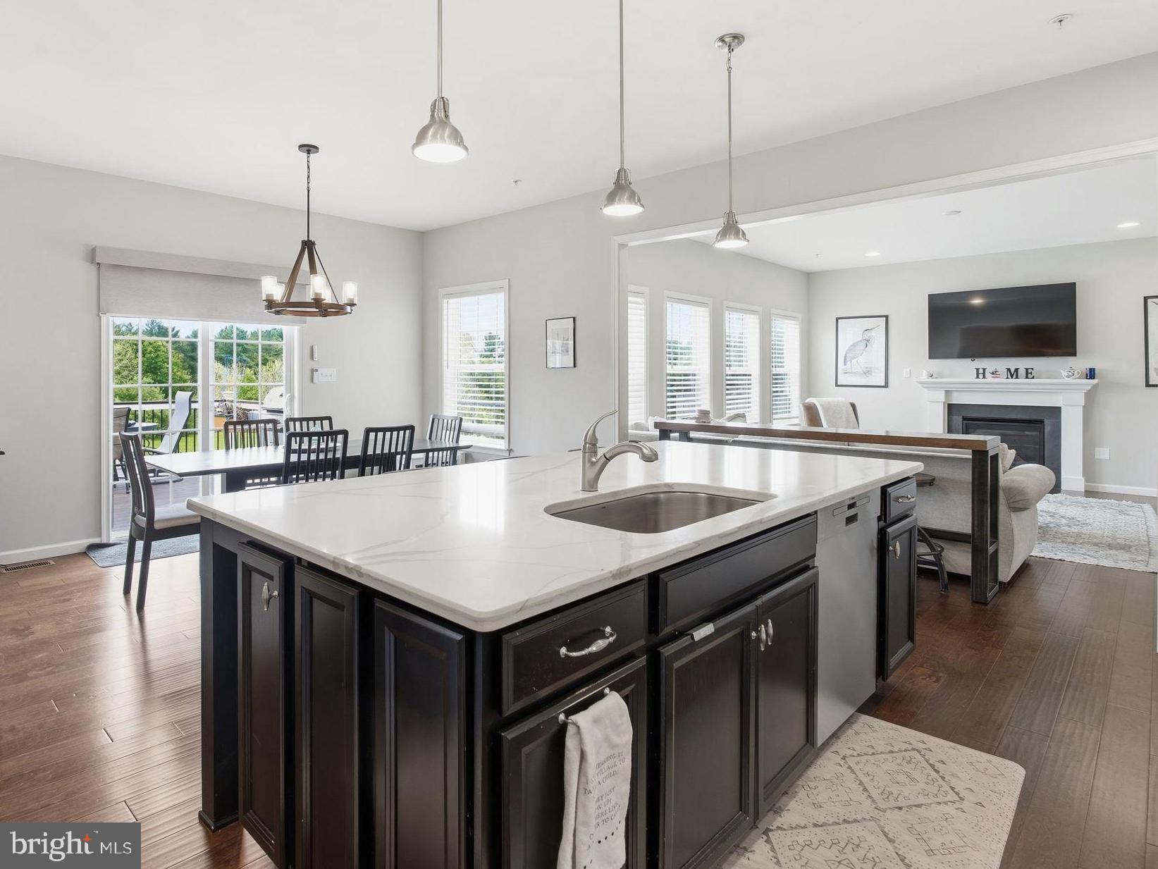 2815 HEIDI COURT