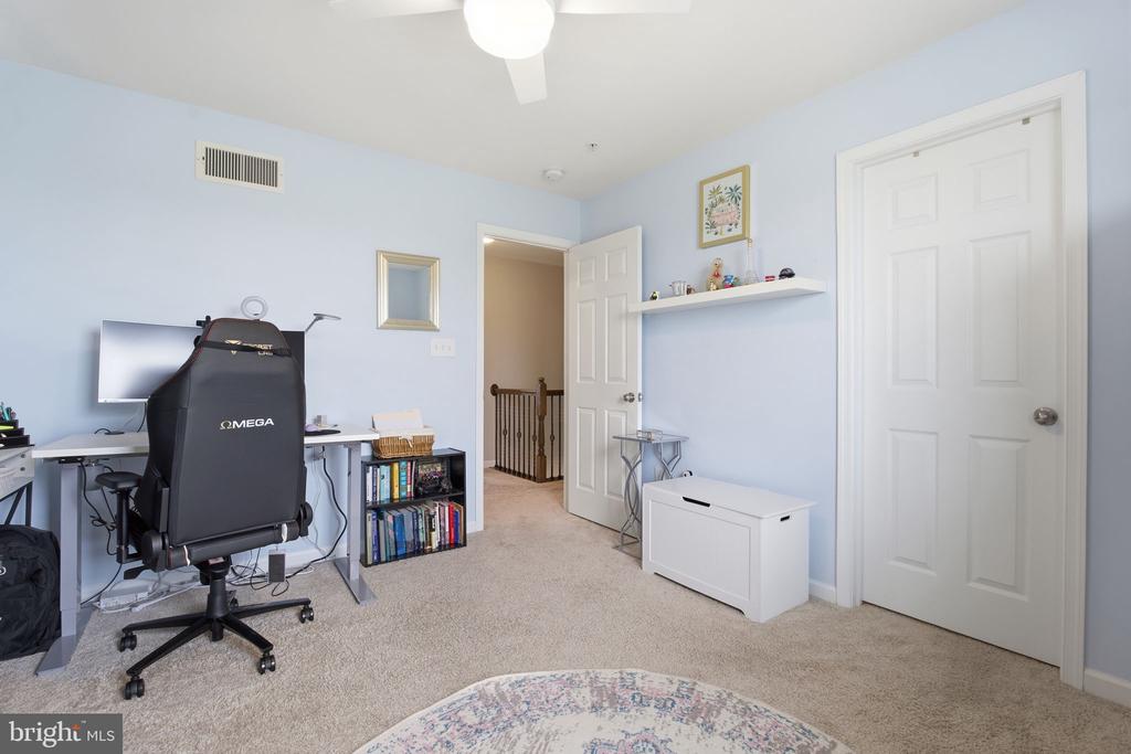 2815 HEIDI COURT