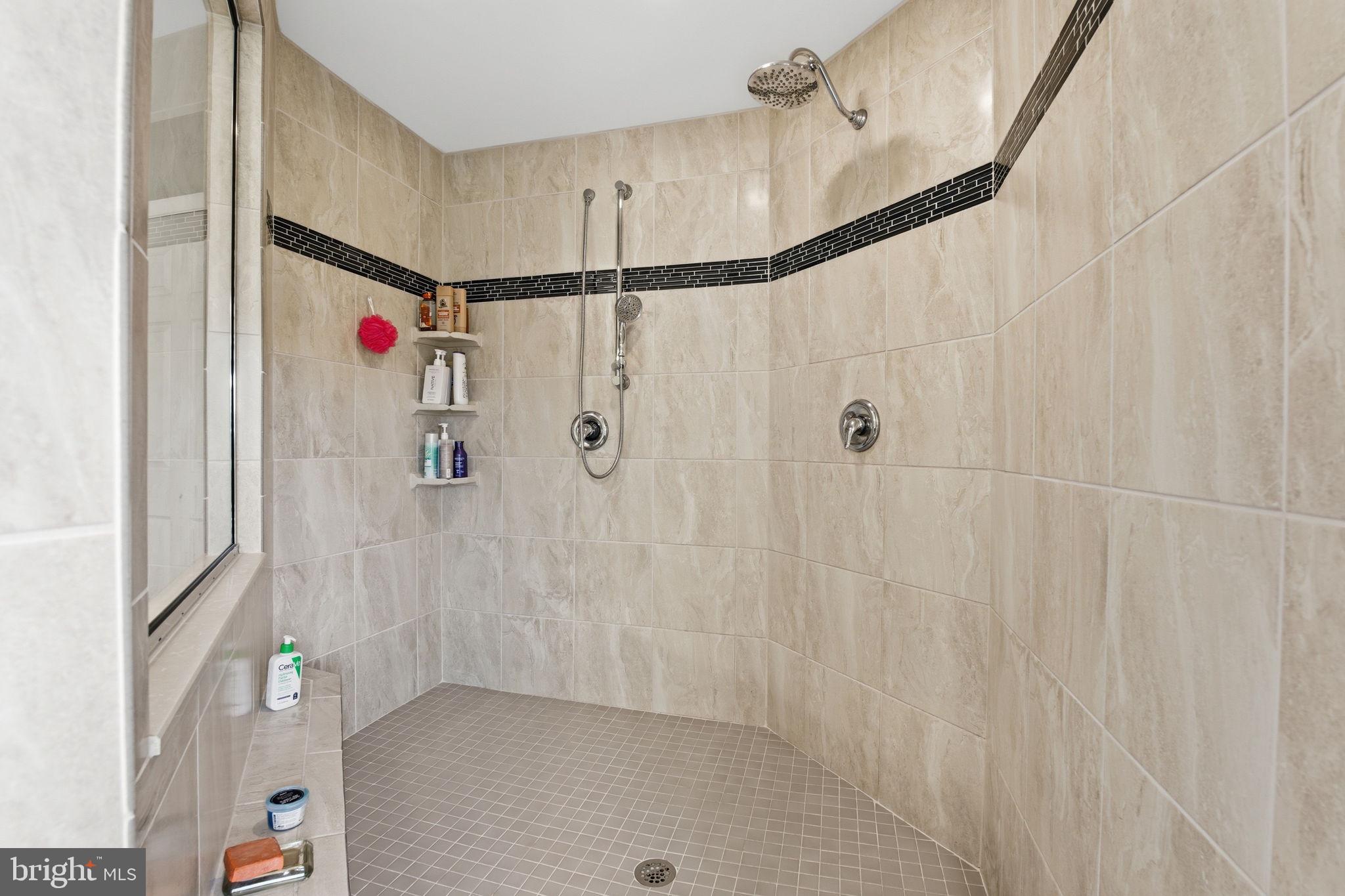 2815 HEIDI COURT