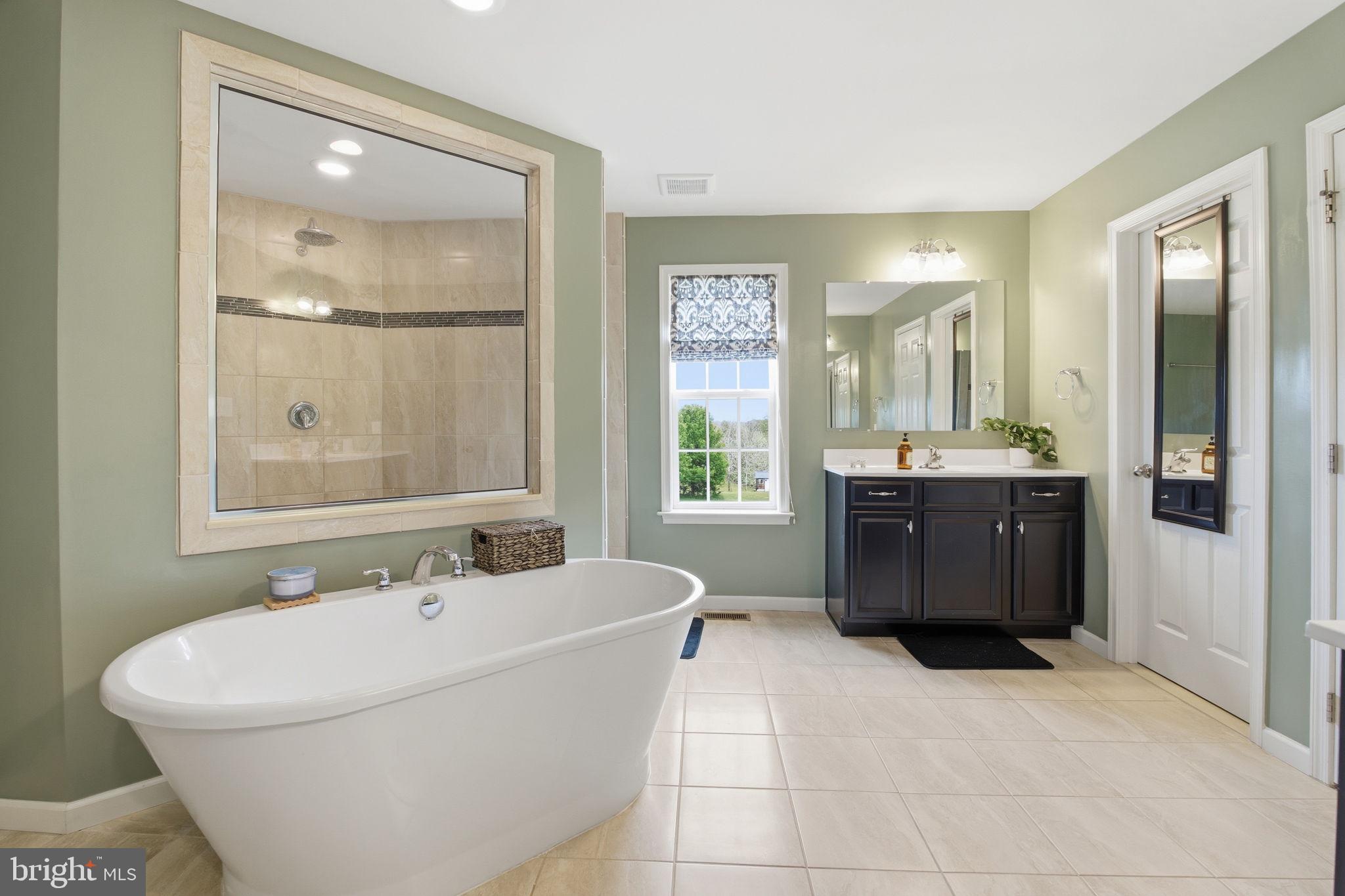 2815 HEIDI COURT
