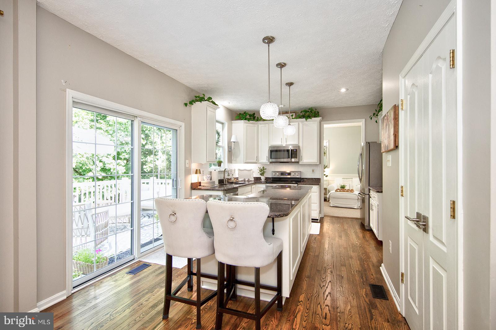 2601 W Rhododendron Dr