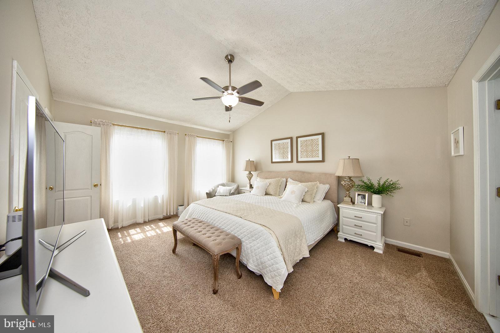 2601 W Rhododendron Dr