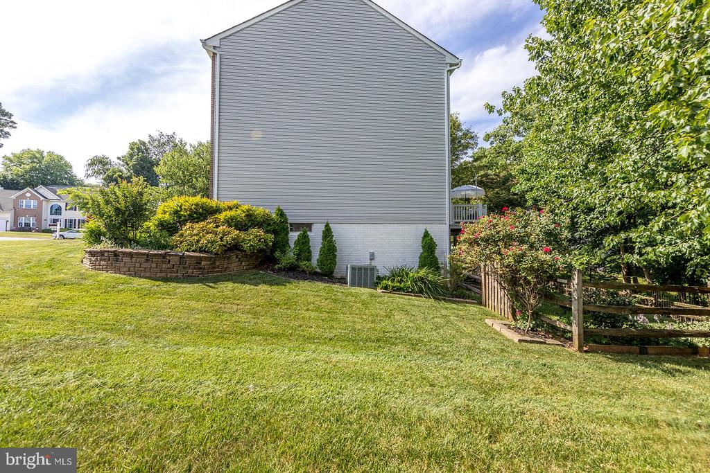 2601 W Rhododendron Dr