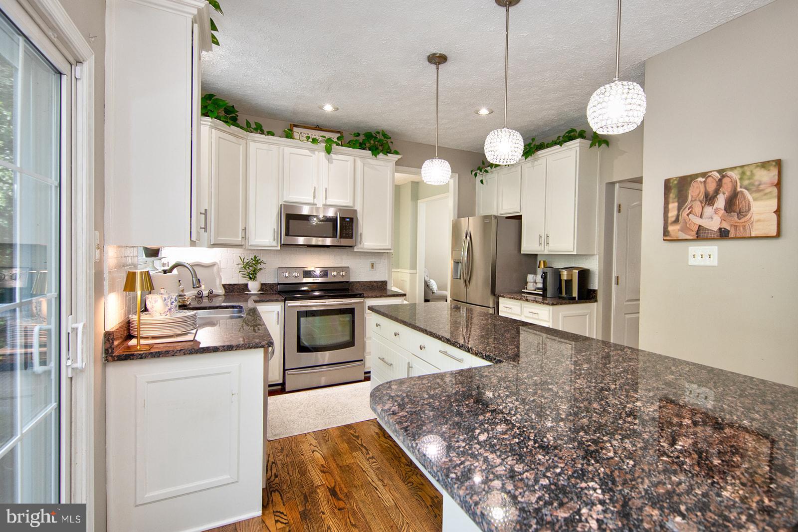 2601 W Rhododendron Dr