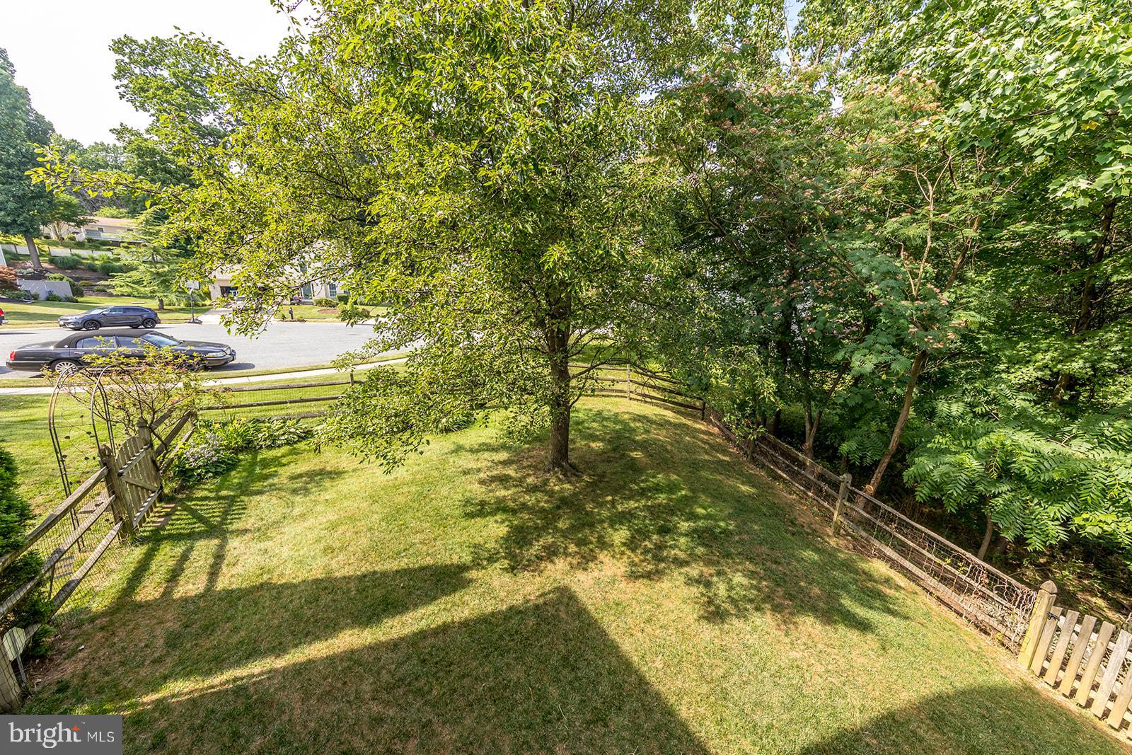 2601 W Rhododendron Dr