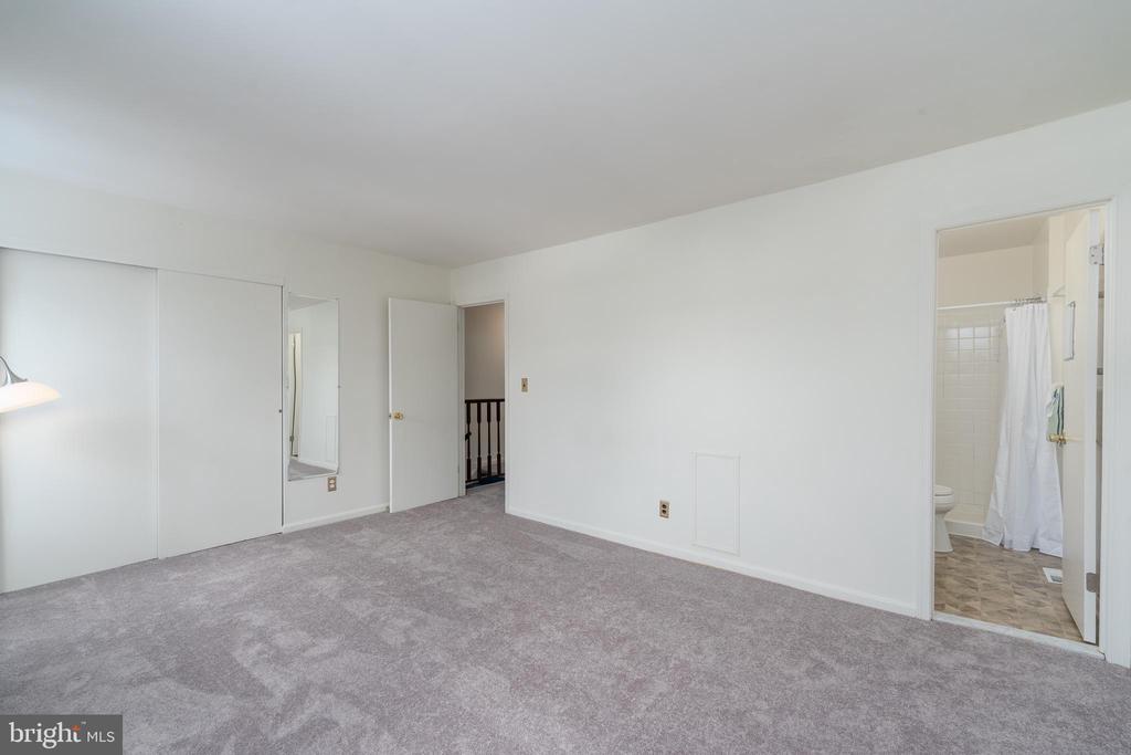 117 Kipling Ct