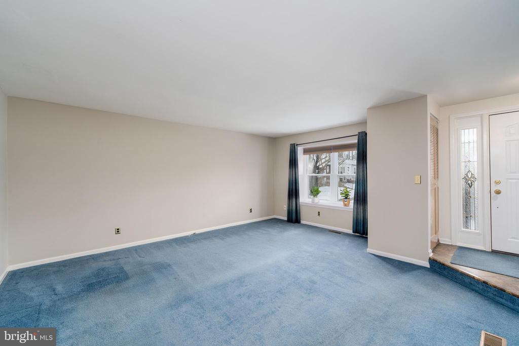 117 Kipling Ct