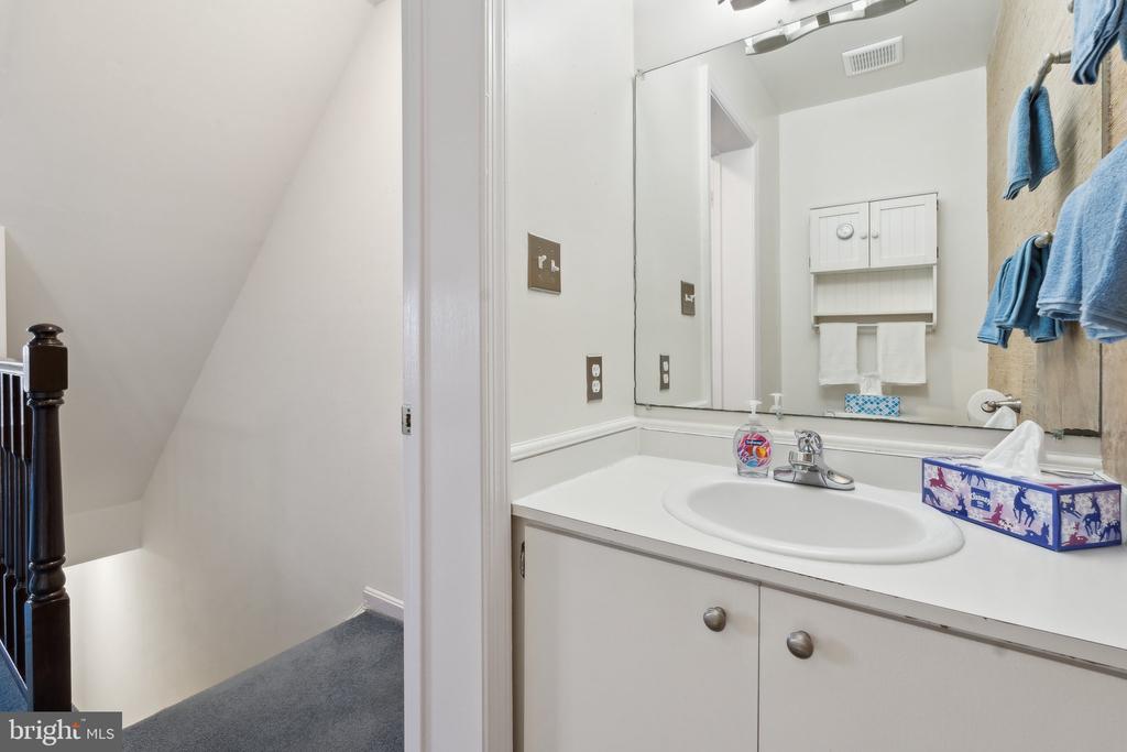 117 Kipling Ct