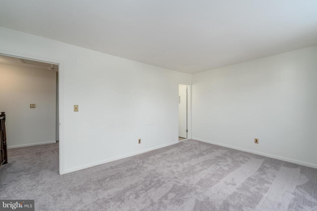 117 Kipling Ct