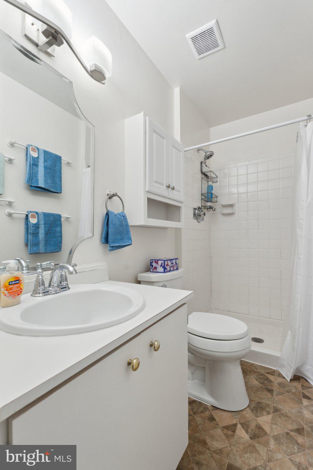 117 Kipling Ct
