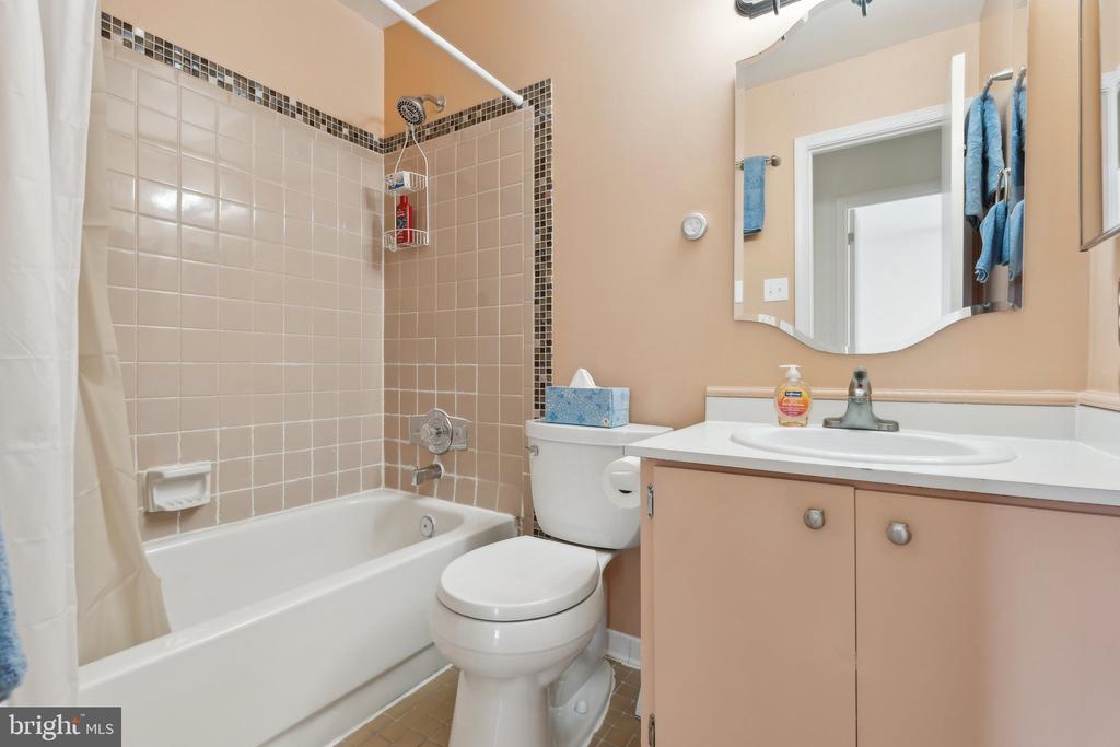 117 Kipling Ct