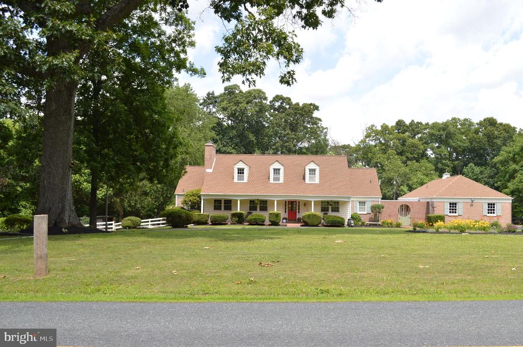 3903 STREET ROAD