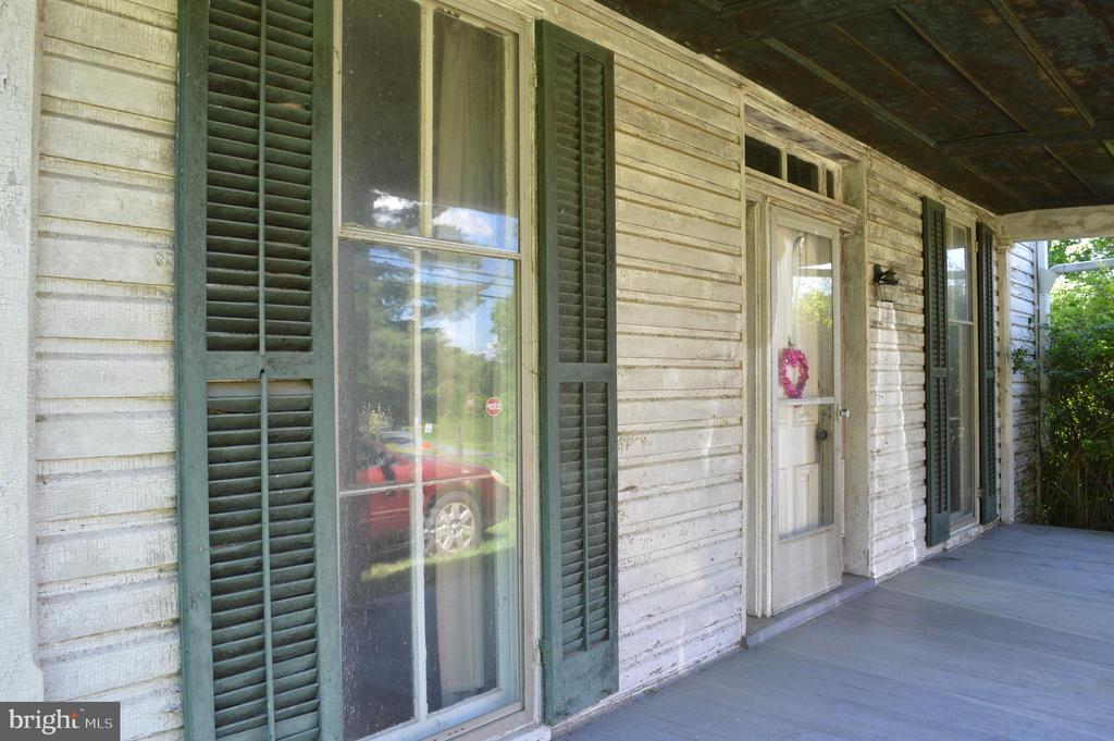 3903 STREET ROAD