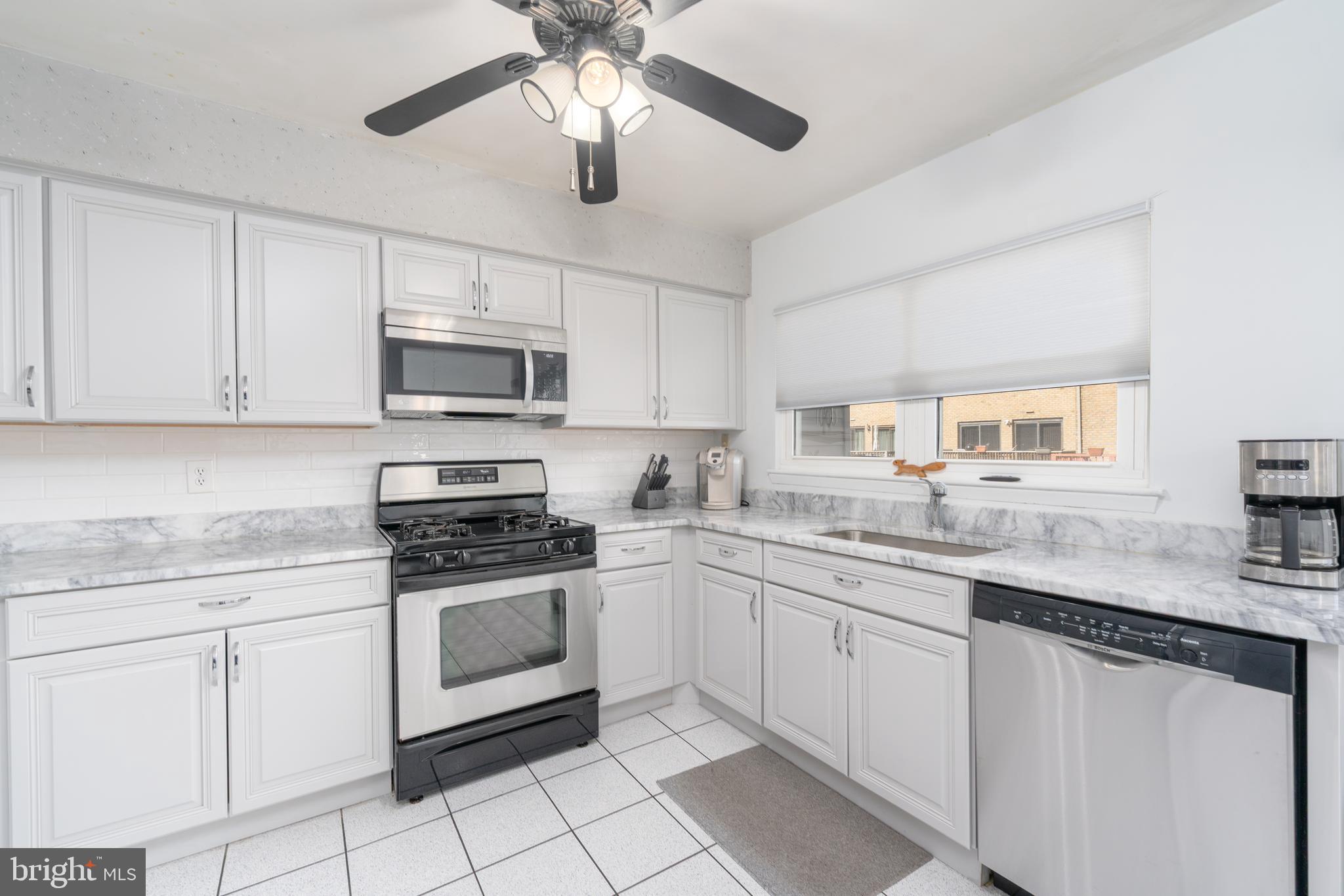 9125 Helaine Hamlet Way