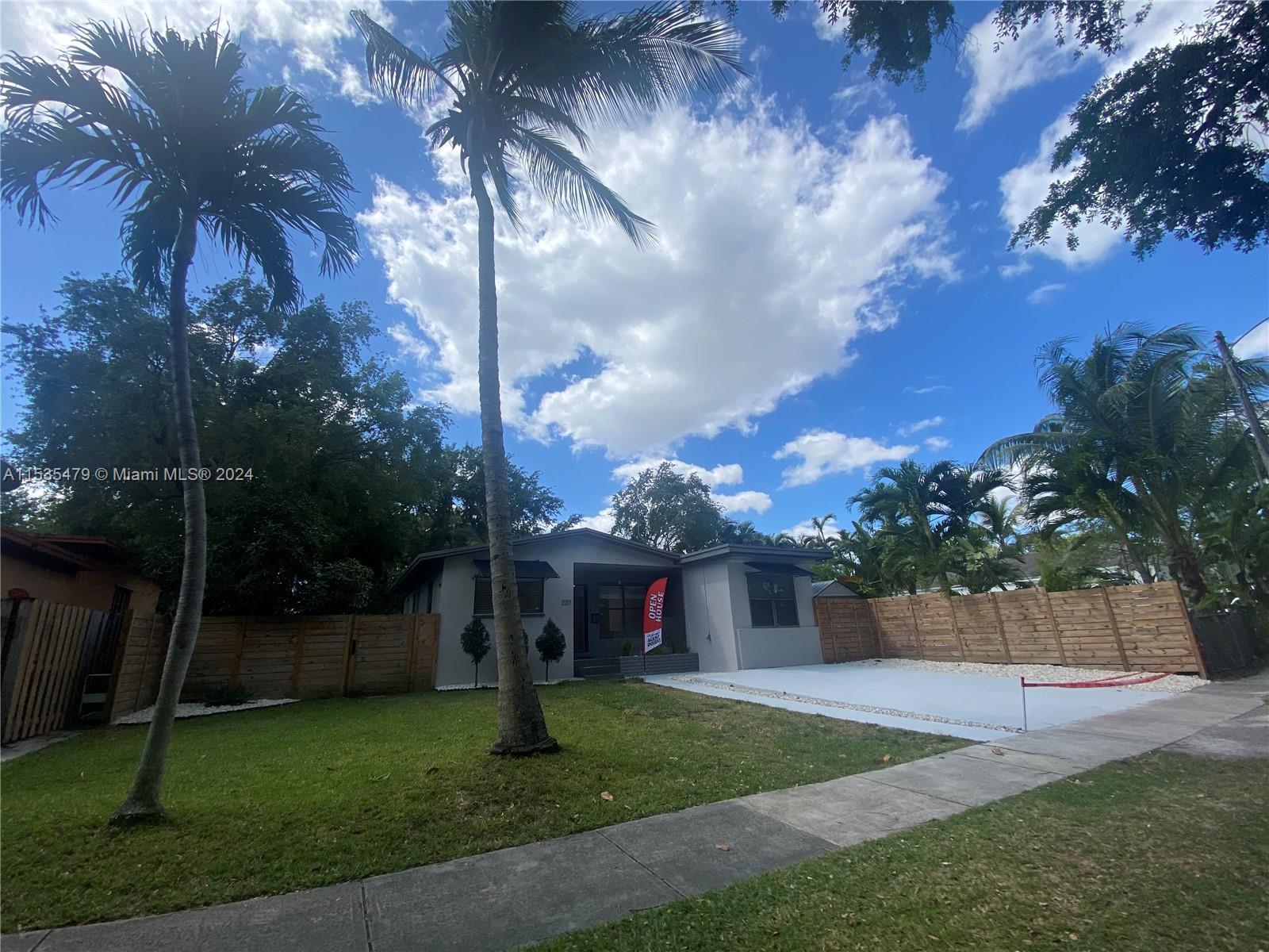 220 NE 84th St
