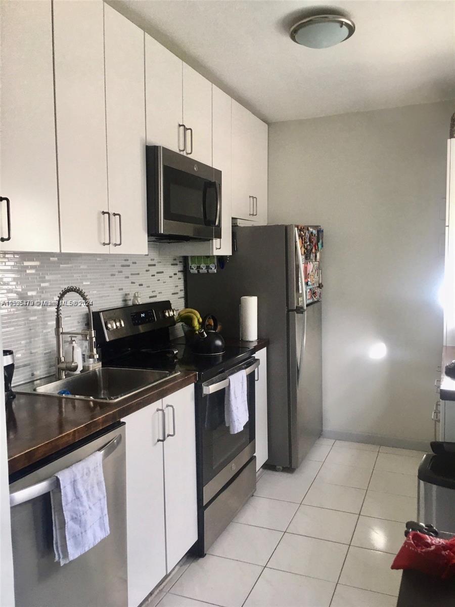 220 NE 84th St
