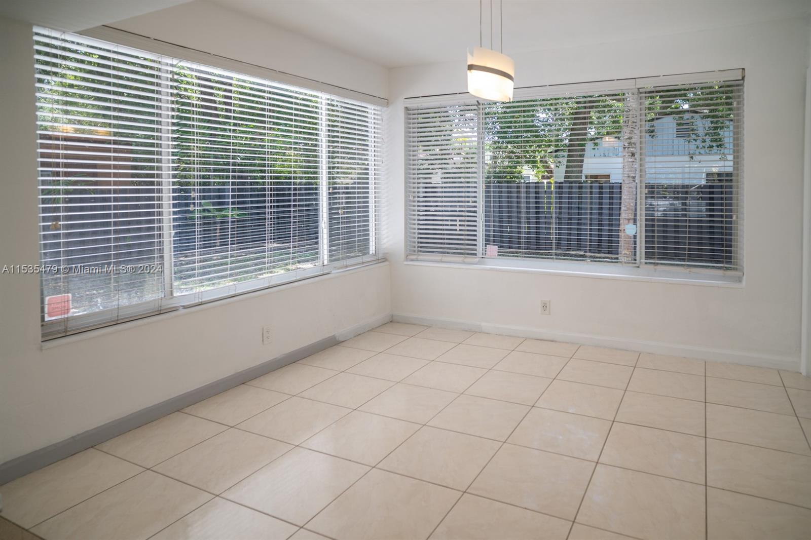 220 NE 84th St