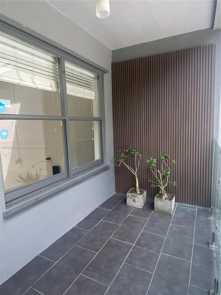 220 NE 84th St