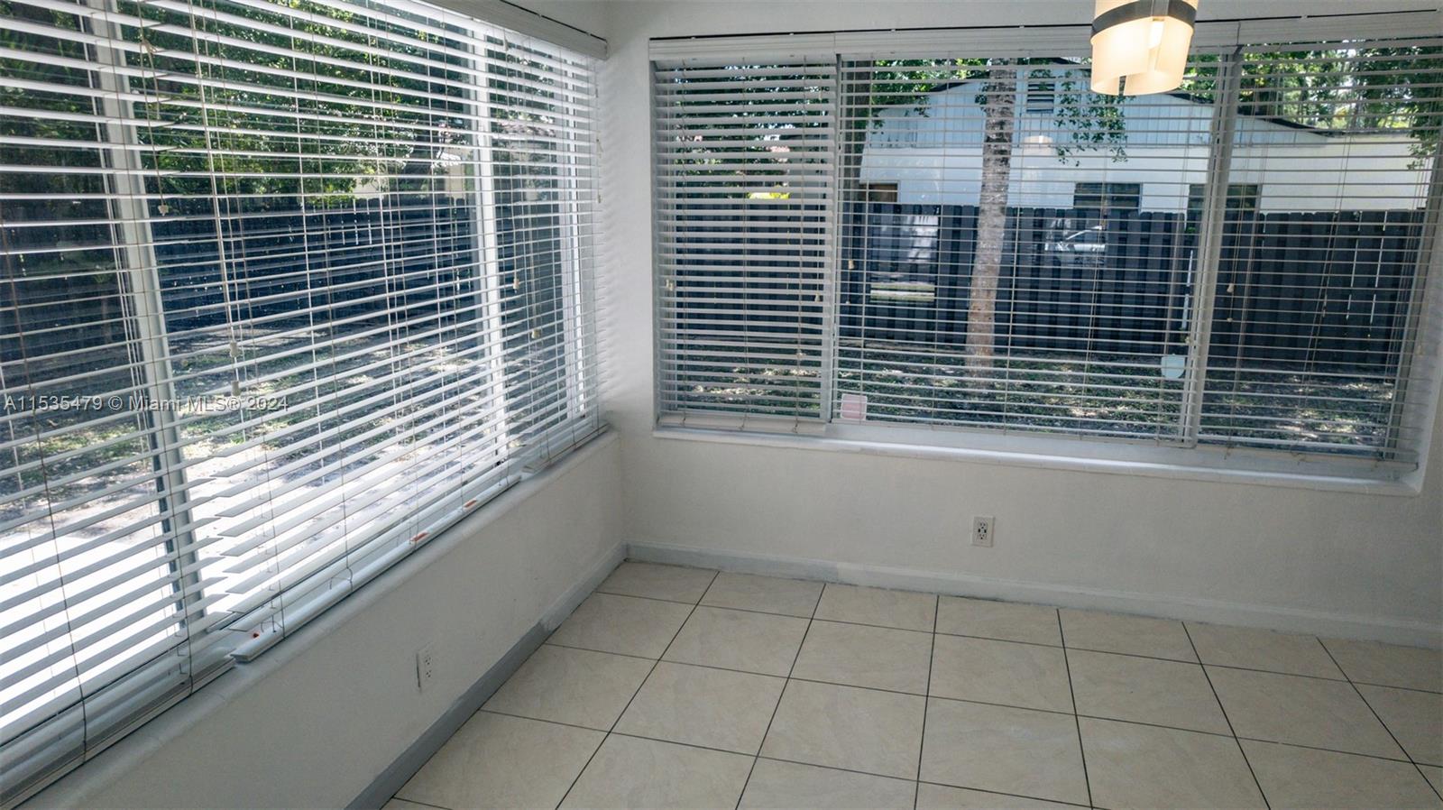 220 NE 84th St
