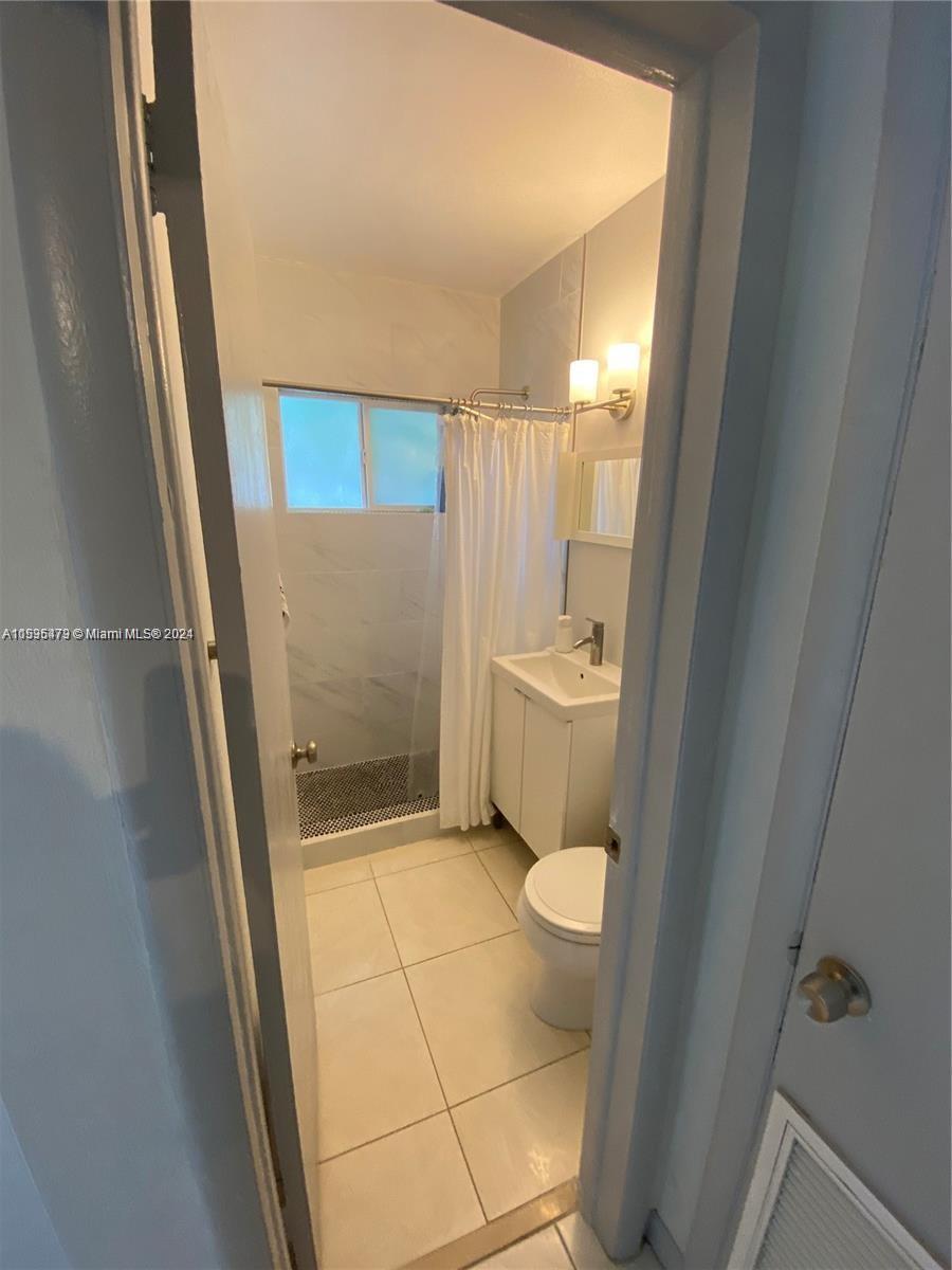 220 NE 84th St