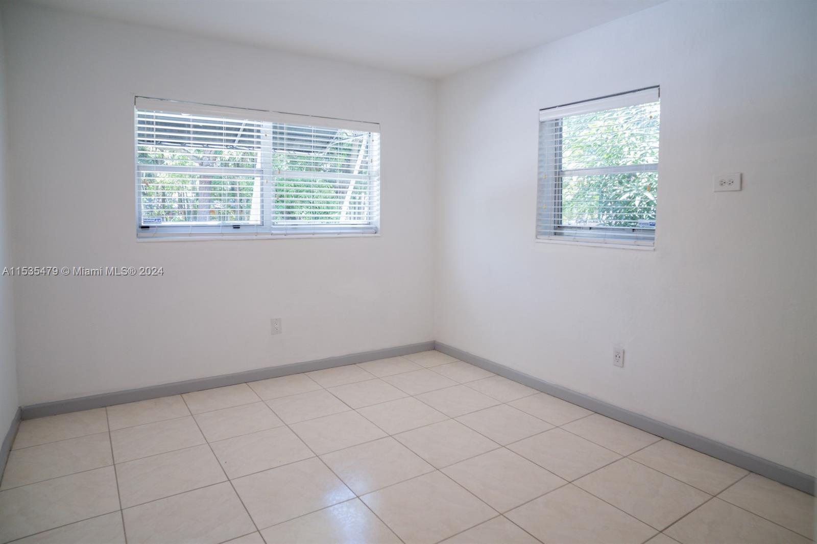 220 NE 84th St