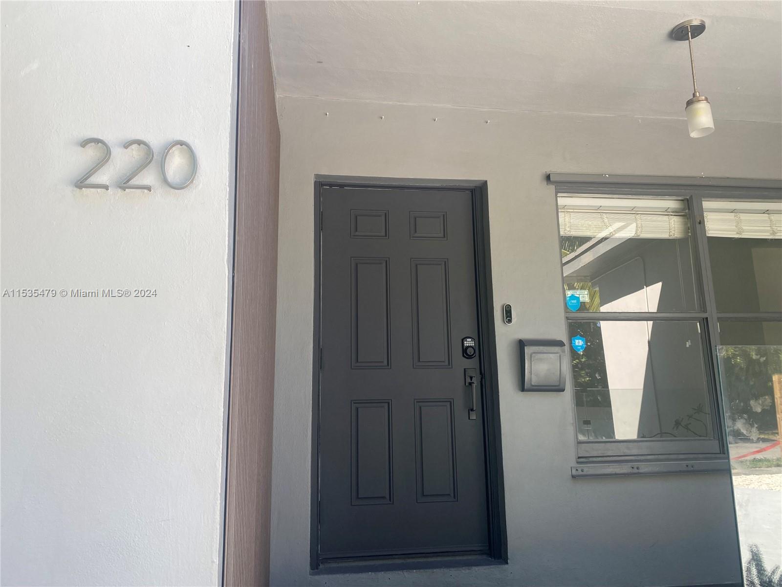 220 NE 84th St