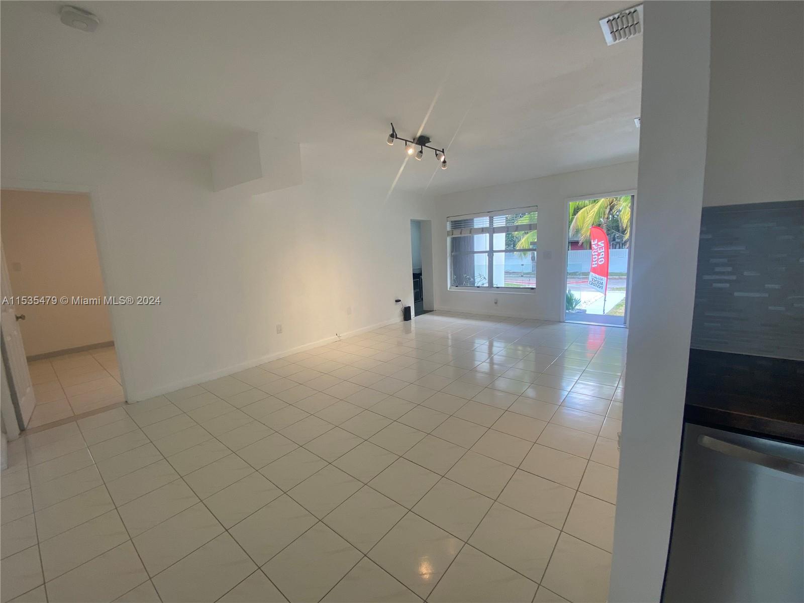 220 NE 84th St