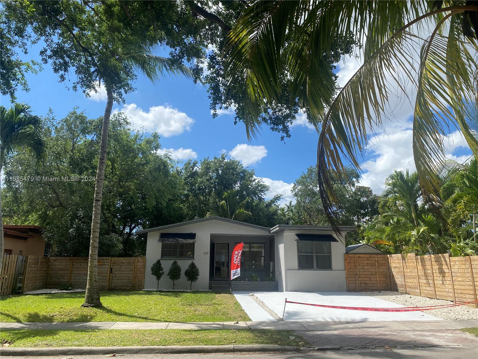 220 NE 84th St