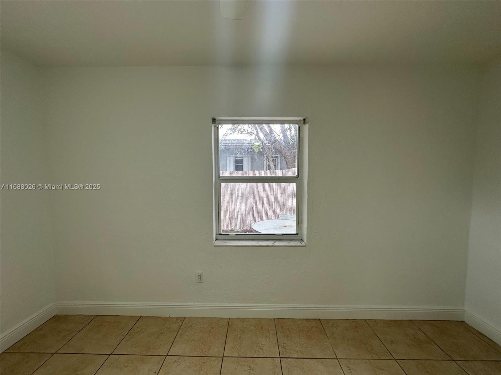1550 NE 151st Ter