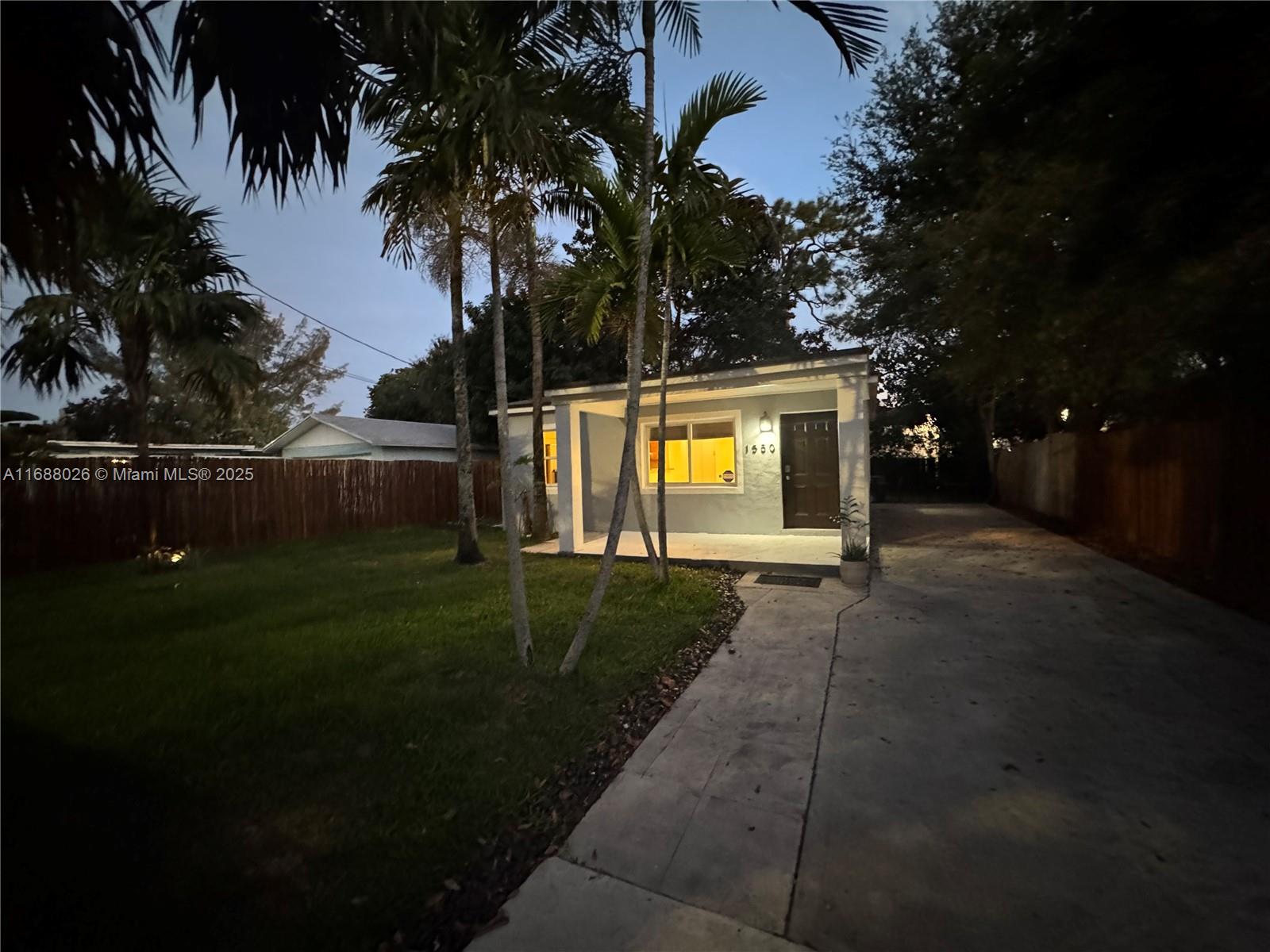 1550 NE 151st Ter