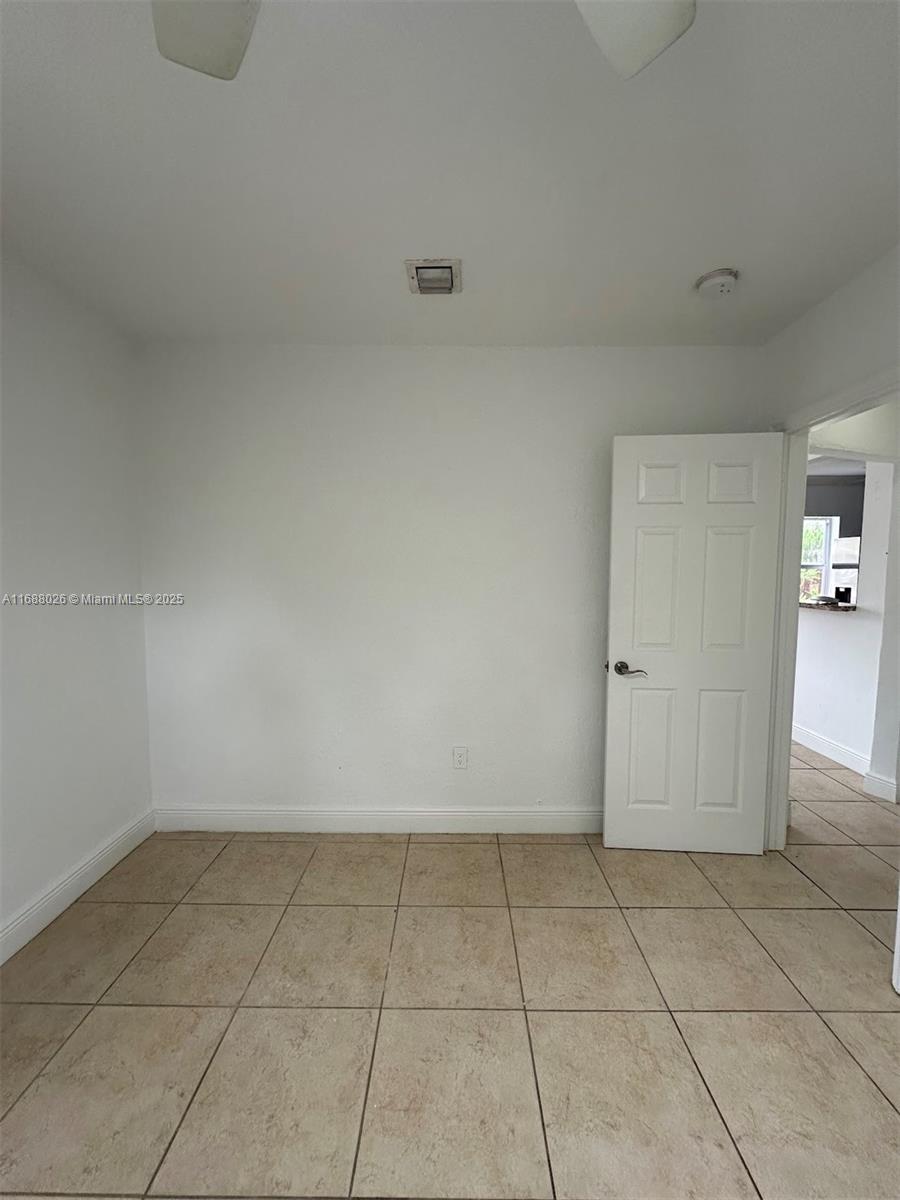 1550 NE 151st Ter