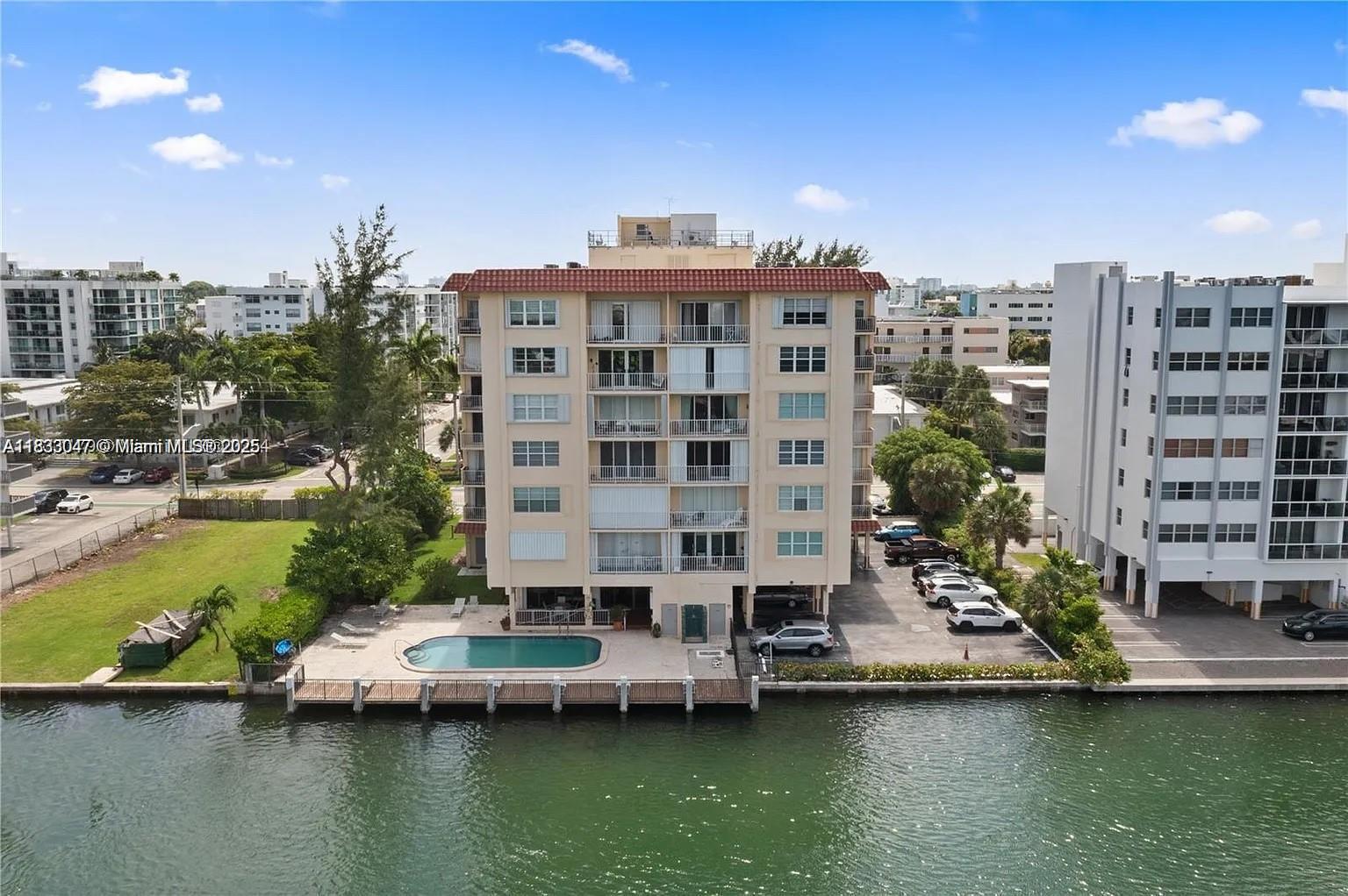 9341 E Bay Harbor # 6D