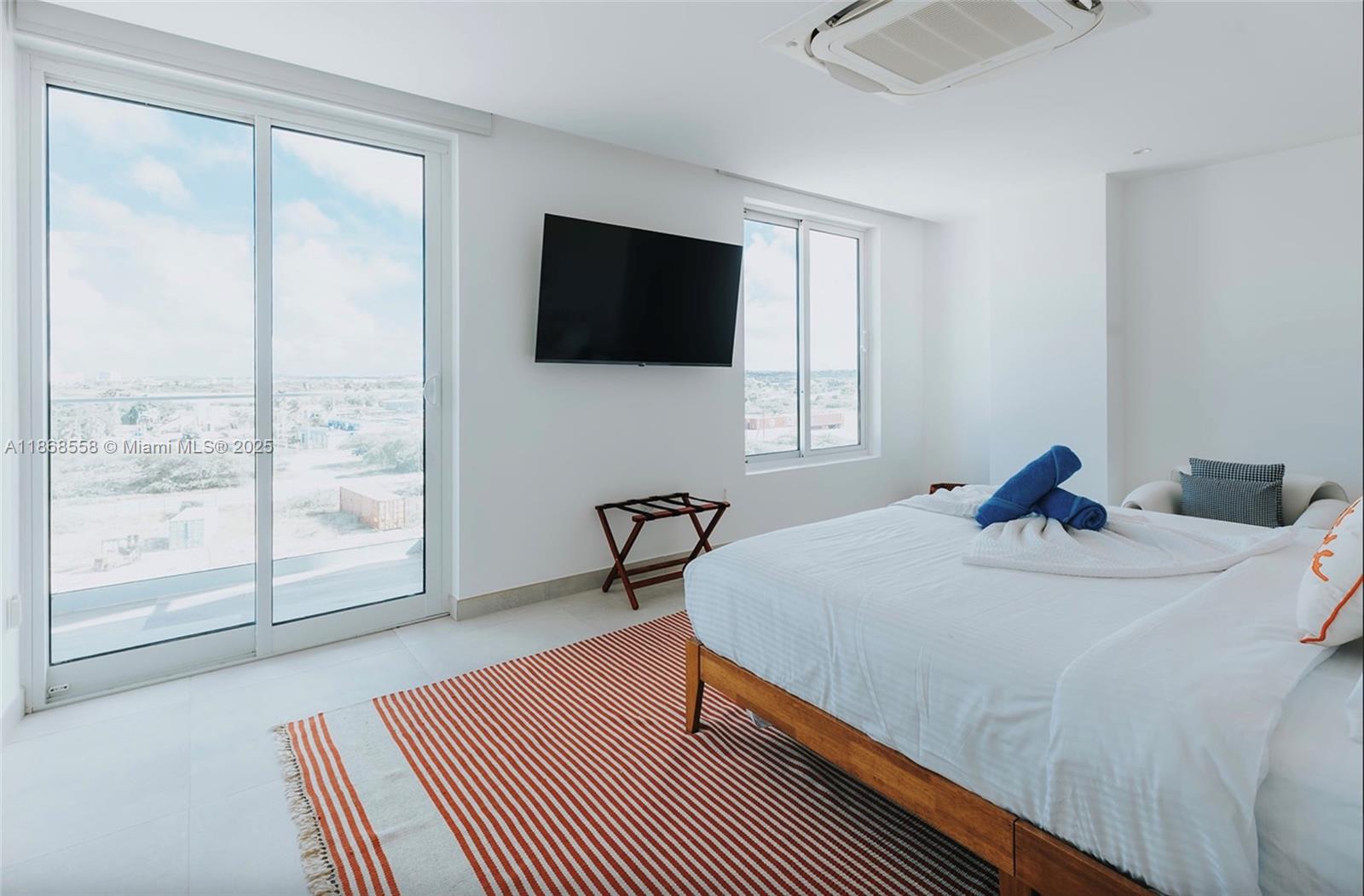 1 Irausquin Blvd Eagle beach Aruba # 4B