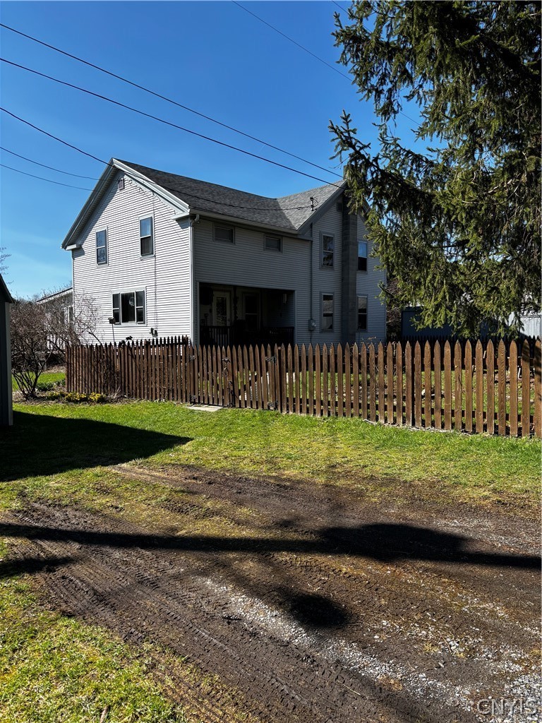 28 Caswell Road
