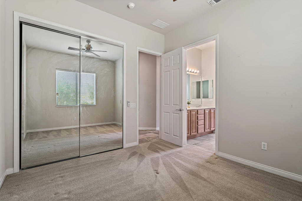 40596 Corte Los Cerritos