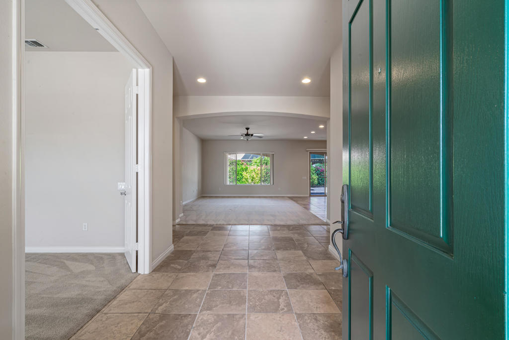 40596 Corte Los Cerritos