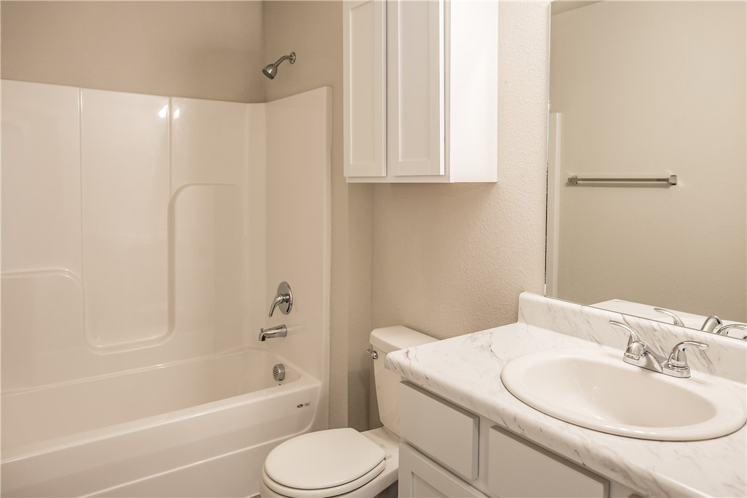 425 Mayflower Avenue