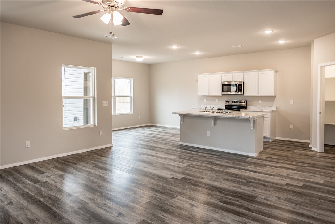 425 Mayflower Avenue