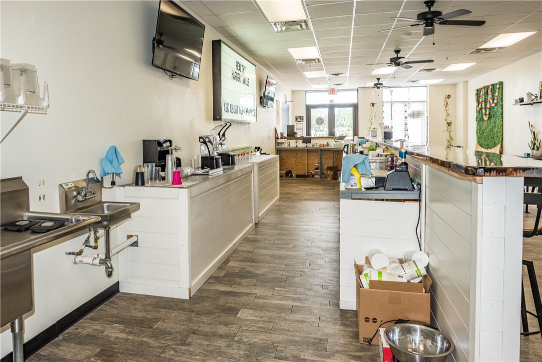 1032 E Henri De Tonti Boulevard