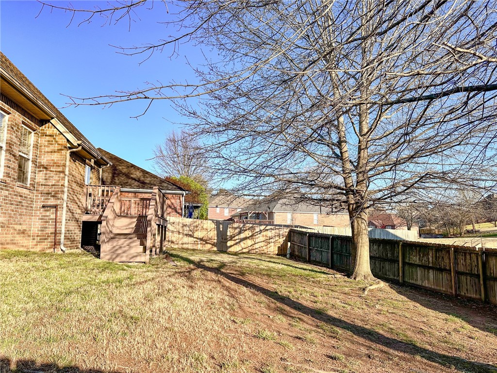 6140 W Pleasant Drive